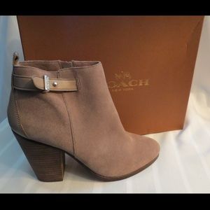 COACH “HEWES” Grey/Taupe SUEDE LEATHER BOOTIES  10